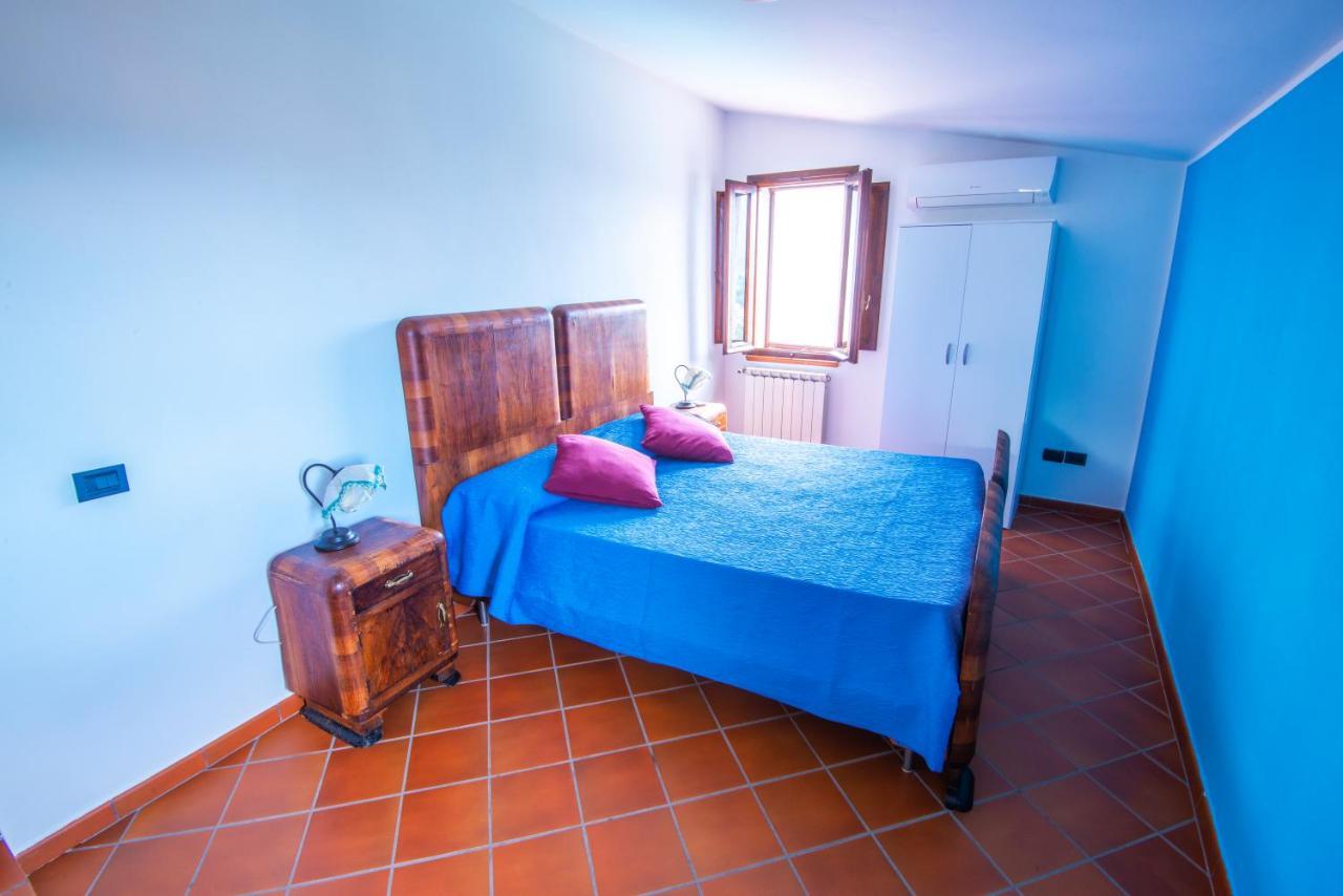 Torre Caetana Bed & Breakfast Минтурно Екстериор снимка