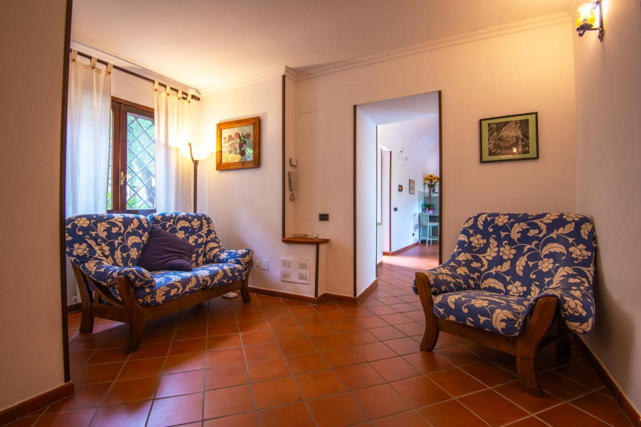Torre Caetana Bed & Breakfast Минтурно Екстериор снимка